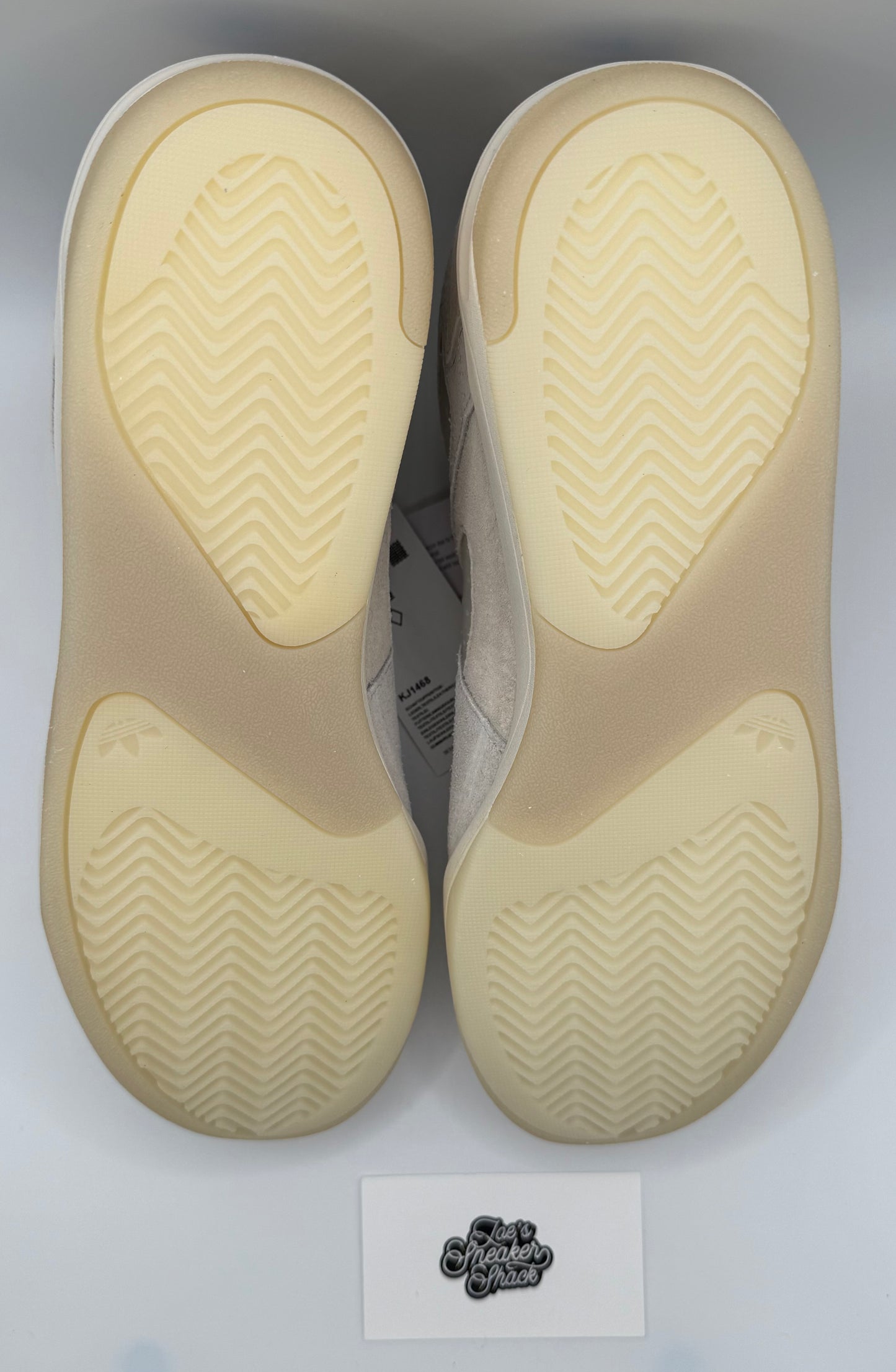 adidas BadBo 1.0 Bad Bunny Resilience