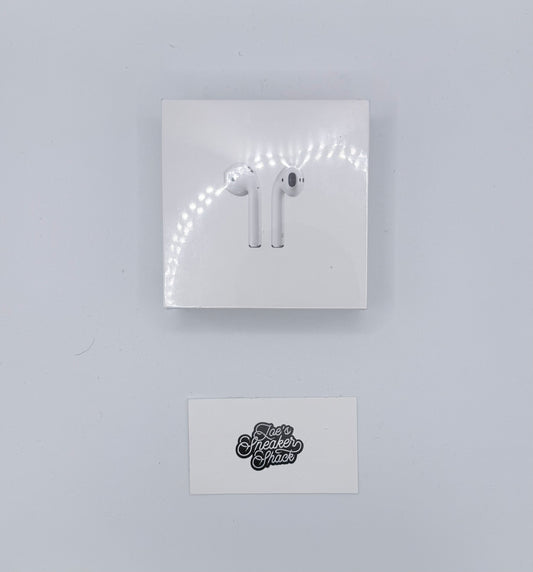 Apple AirPods 2nd Generation with Charging Case Brand New/Sealed