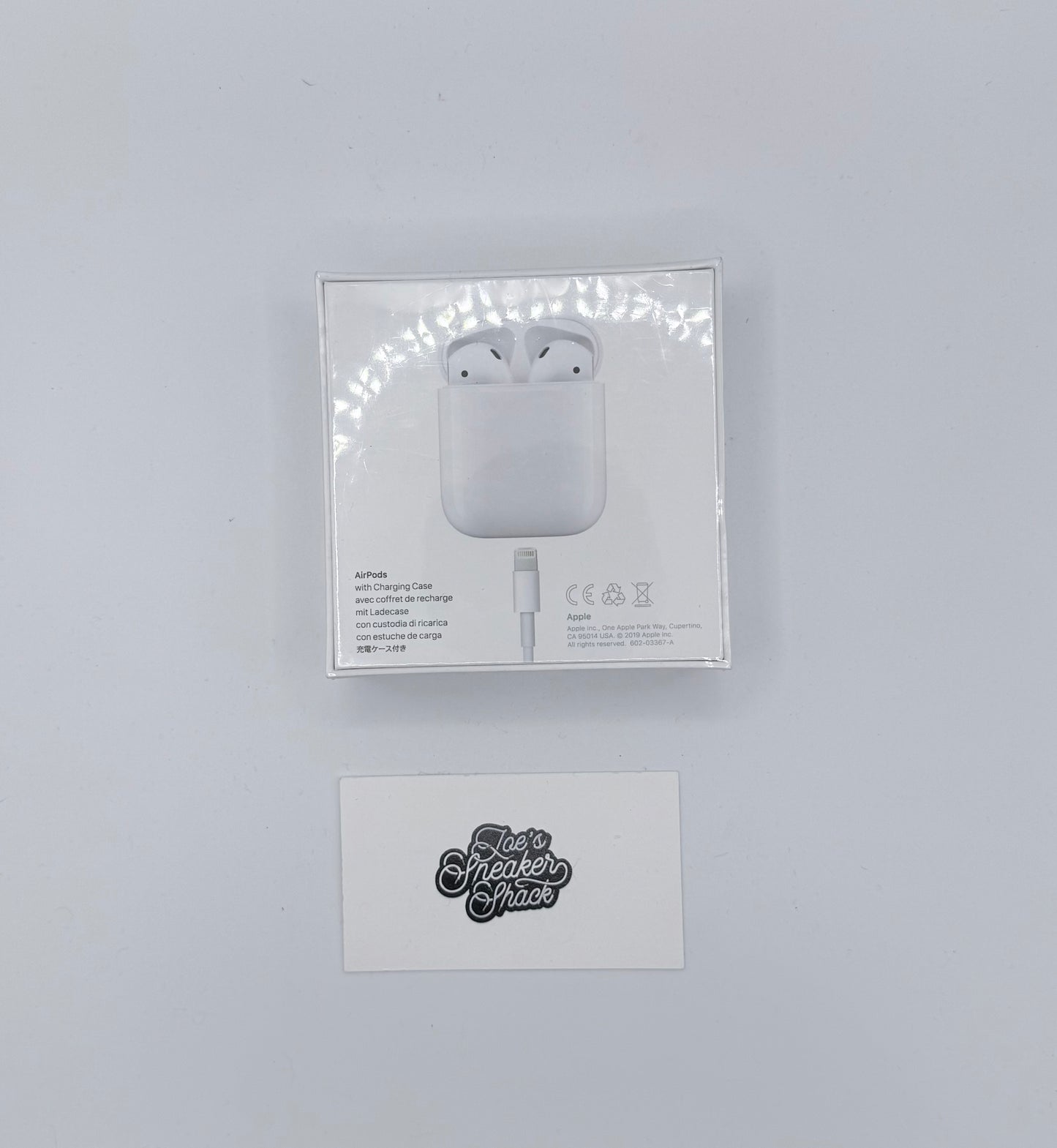 Apple AirPods 2nd Generation with Charging Case Brand New/Sealed