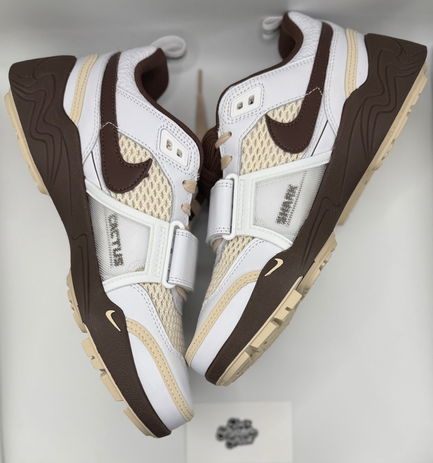 Nike Zoom Field Jaxx Travis Scott Light Chocolate