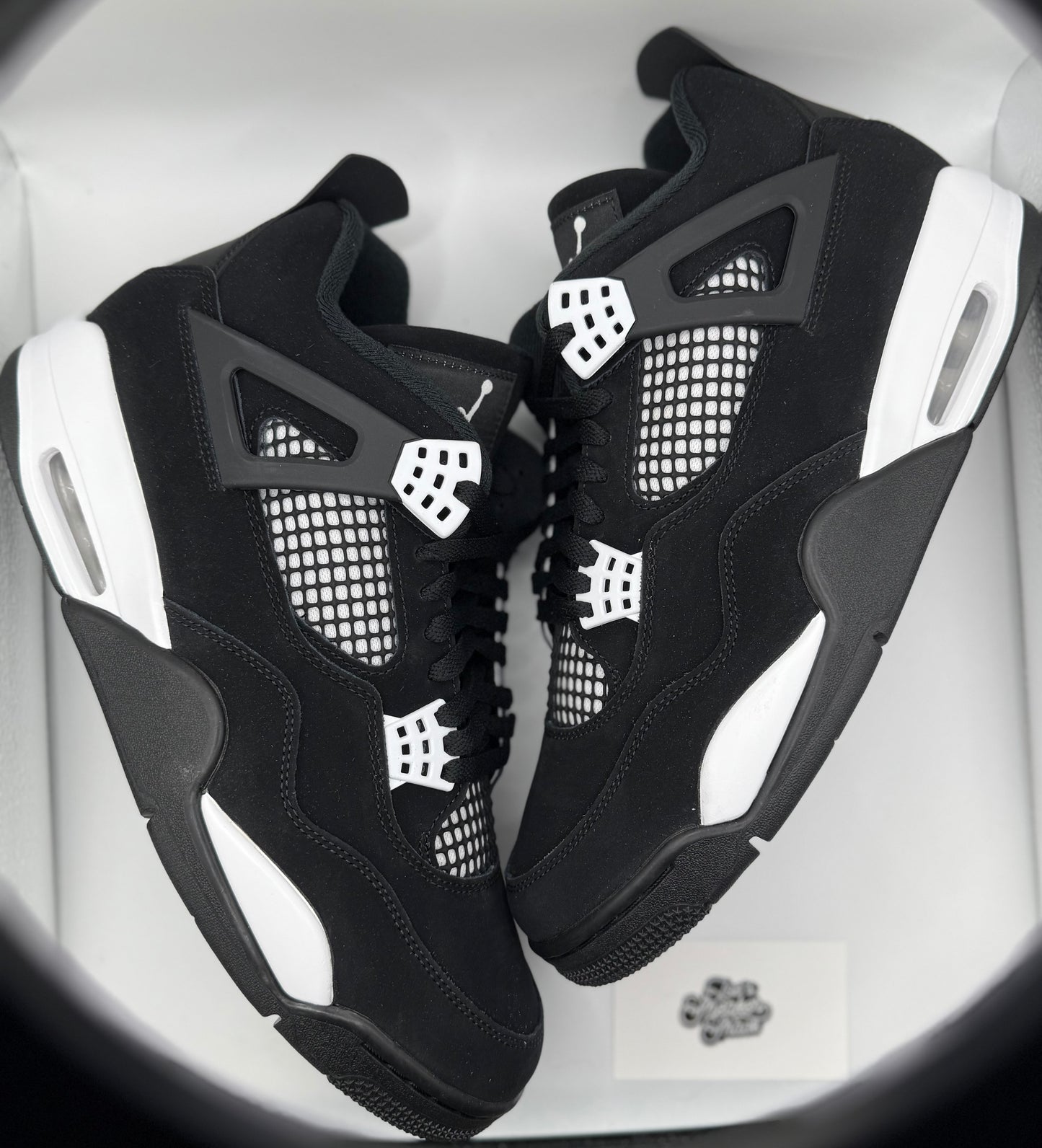 Jordan 4 Retro White Thunder