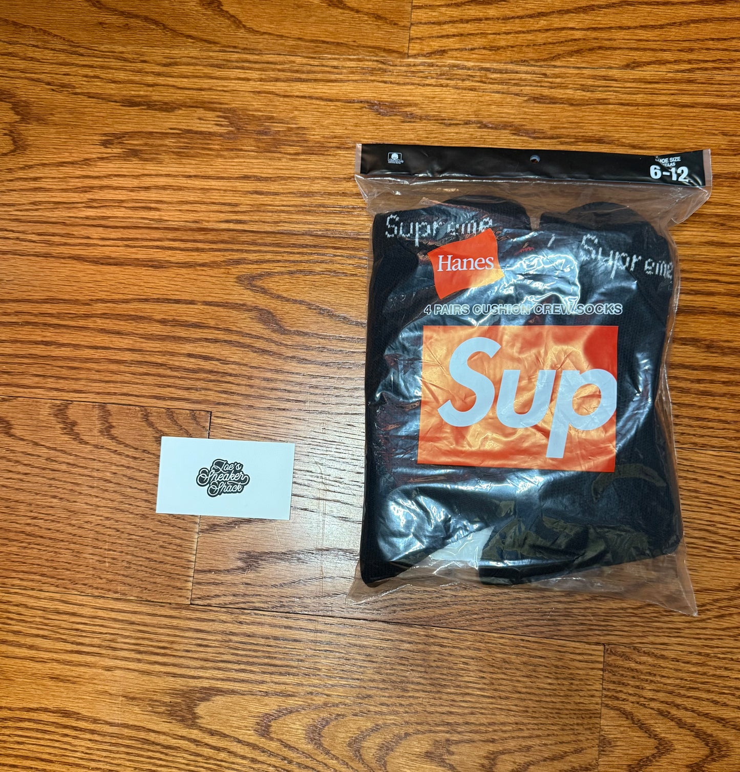 Supreme Hanes Crew Socks (4 Pack) Black